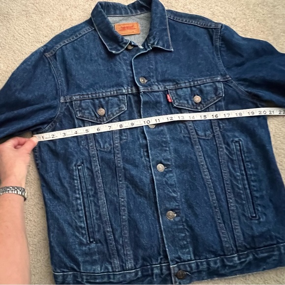 Vintage Levi’s Men’s Original Trucker Denim Jacket Made in France Med-Dark Wash - Picture 6 of 12